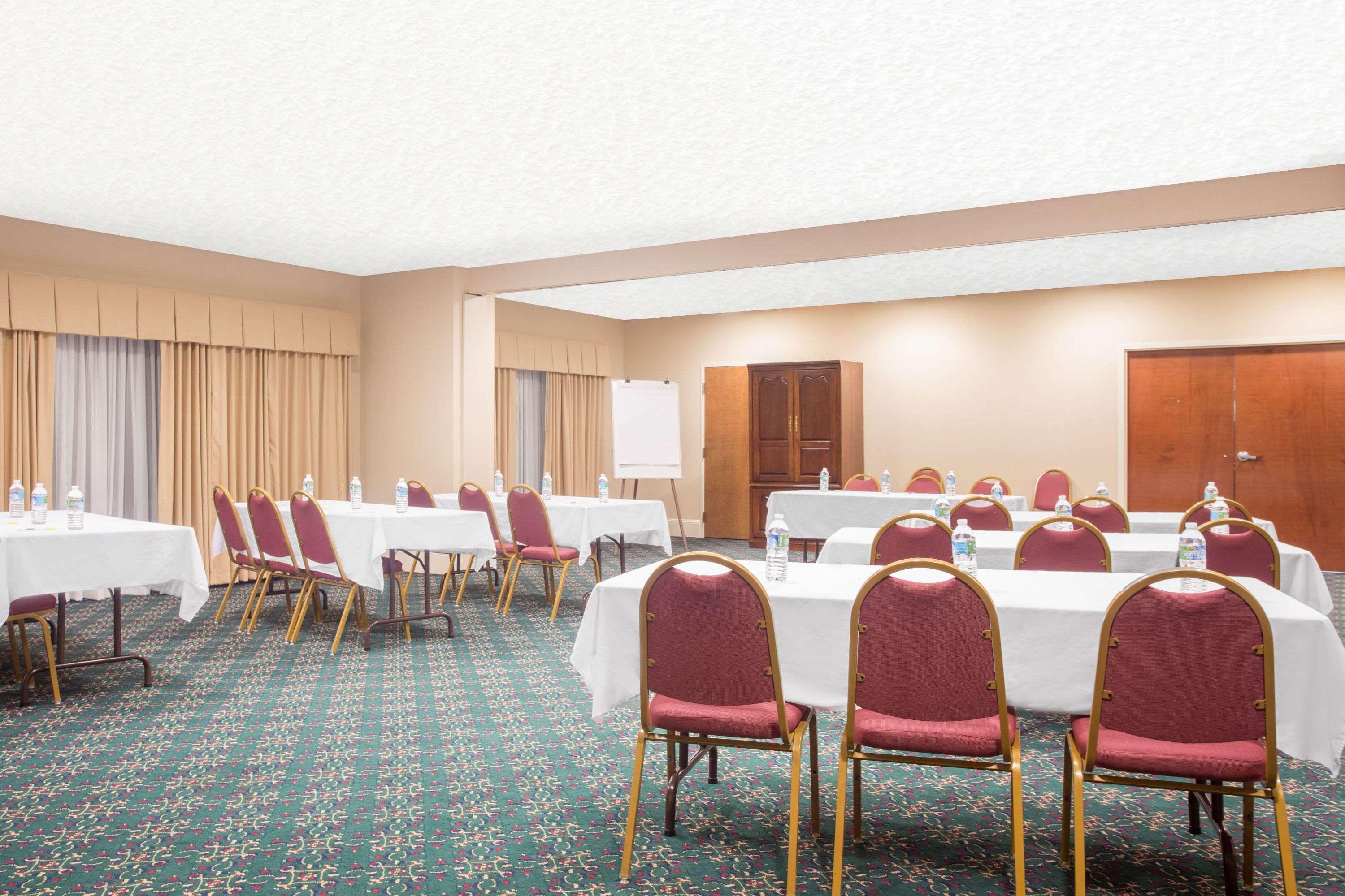 Days Inn By Wyndham Metter Esterno foto